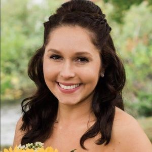 Meet your Posher, Caroline